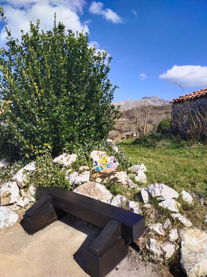 Casa Rural La Yaya Ortiguero Eksteriør billede