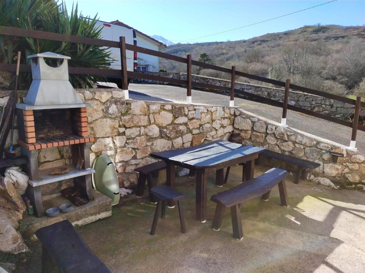 Casa Rural La Yaya Ortiguero Eksteriør billede