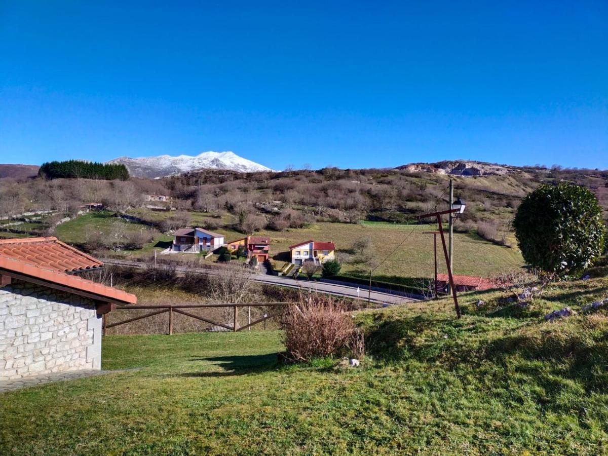 Casa Rural La Yaya Ortiguero Eksteriør billede